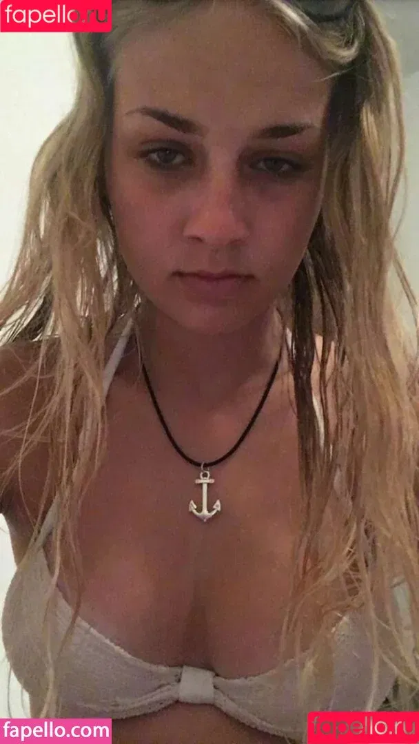 ikdiablita / sashaverbancic Onlyfans Photo Gallery 