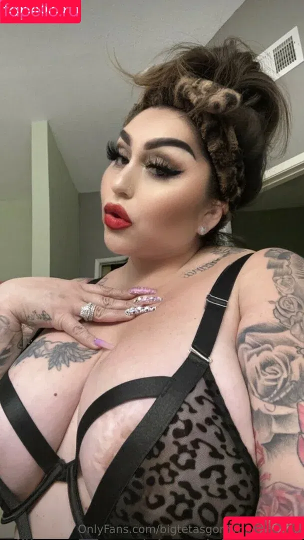 Bigtetasgordybuena1977 / La_MasRica Onlyfans Photo Gallery 