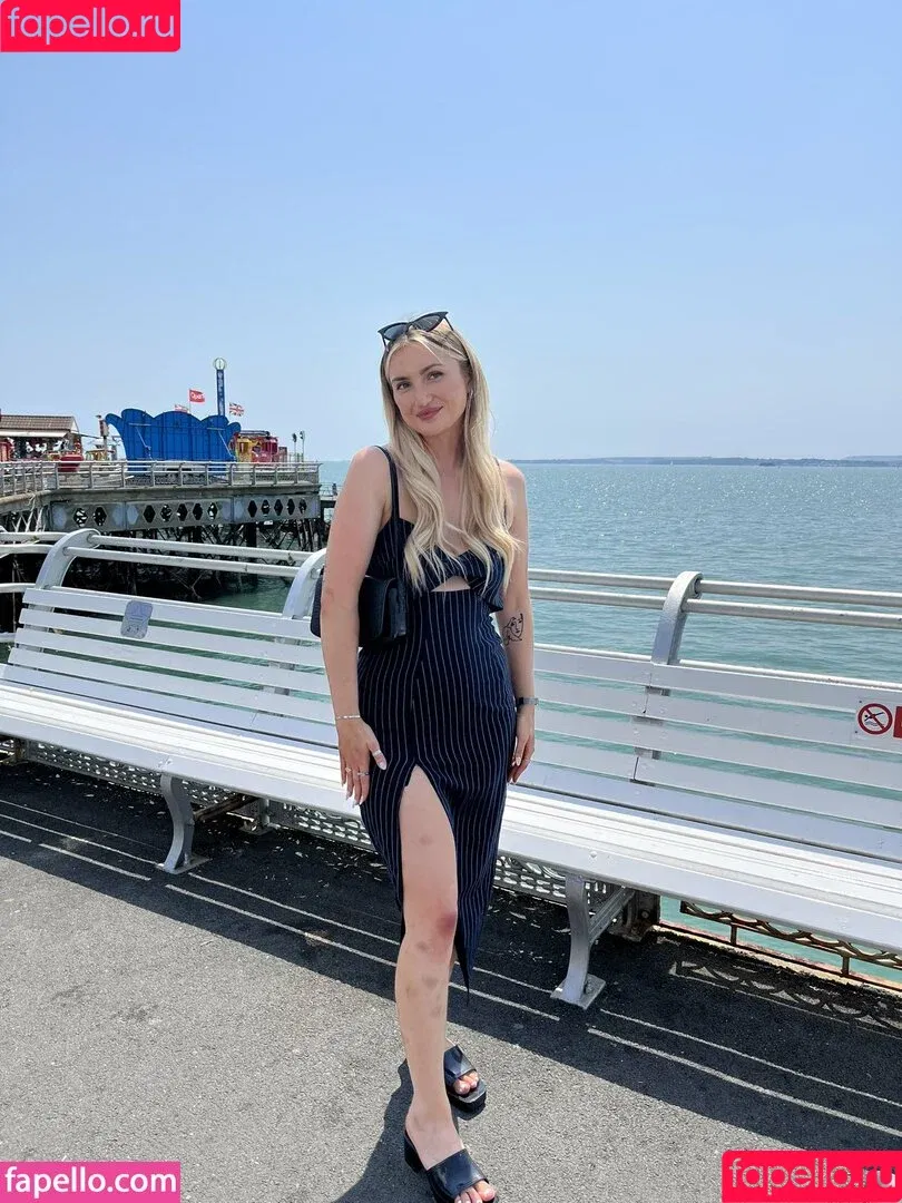 louisezus / louisezus_ Onlyfans Photo Gallery 