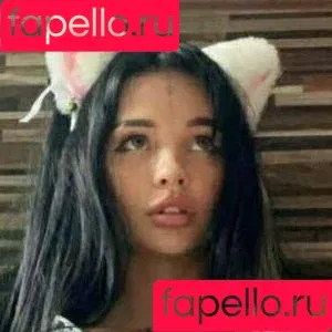 llittleeva / llittlez Onlyfans Photo Gallery 