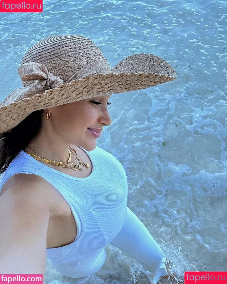 Lou Paul / anna_paull / lou_ap Onlyfans Photo Gallery 