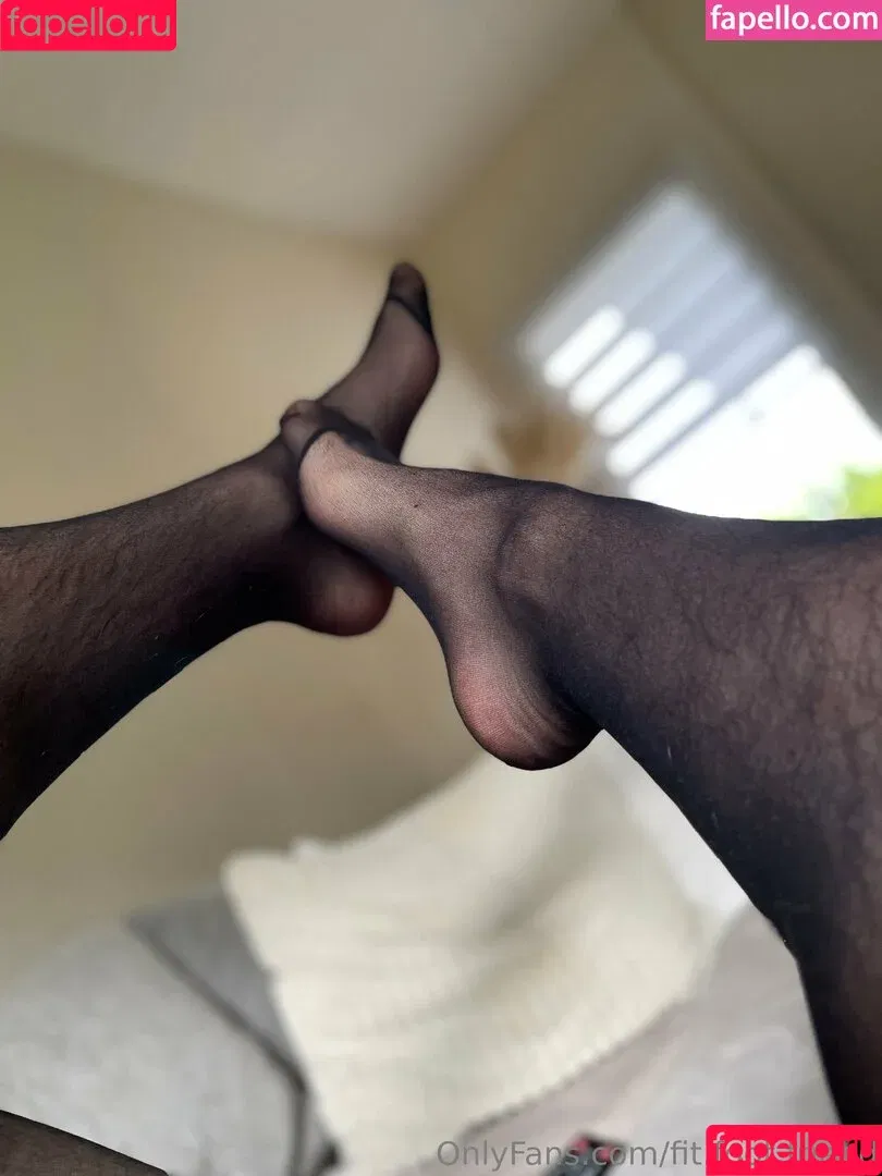 fit.foot.friend / that_fit_friend Onlyfans Photo Gallery 