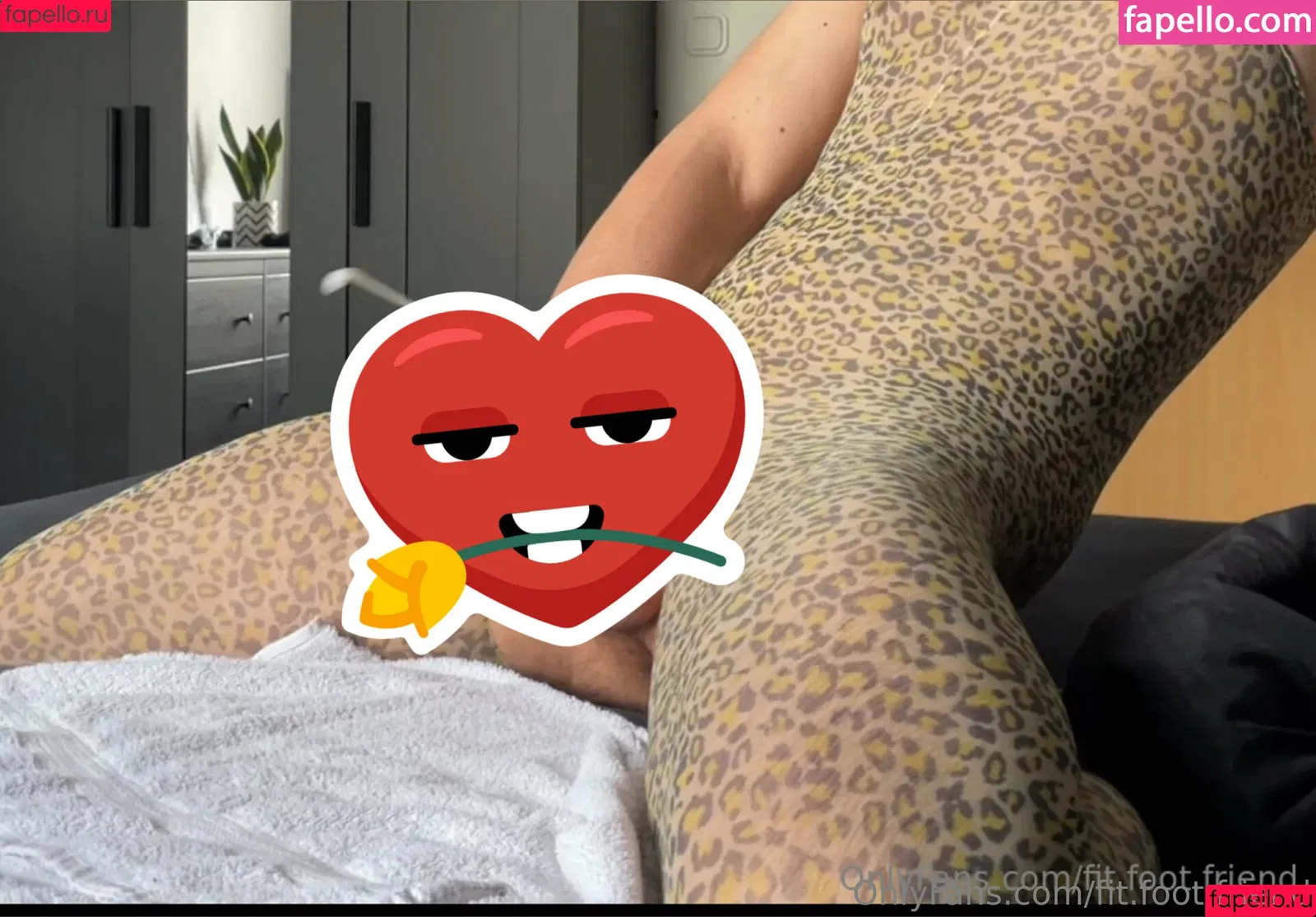 fit.foot.friend / that_fit_friend Onlyfans Photo Gallery 