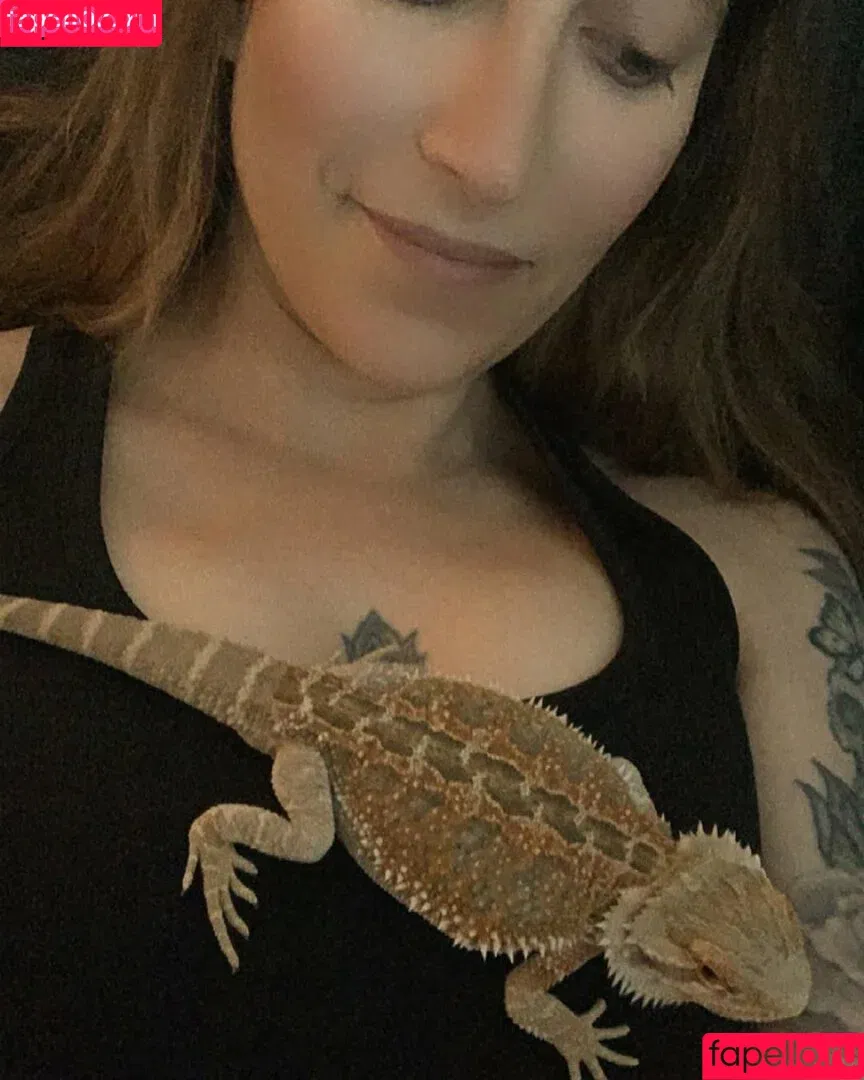 Kat Edwards / katedwardsxx Onlyfans Photo Gallery 