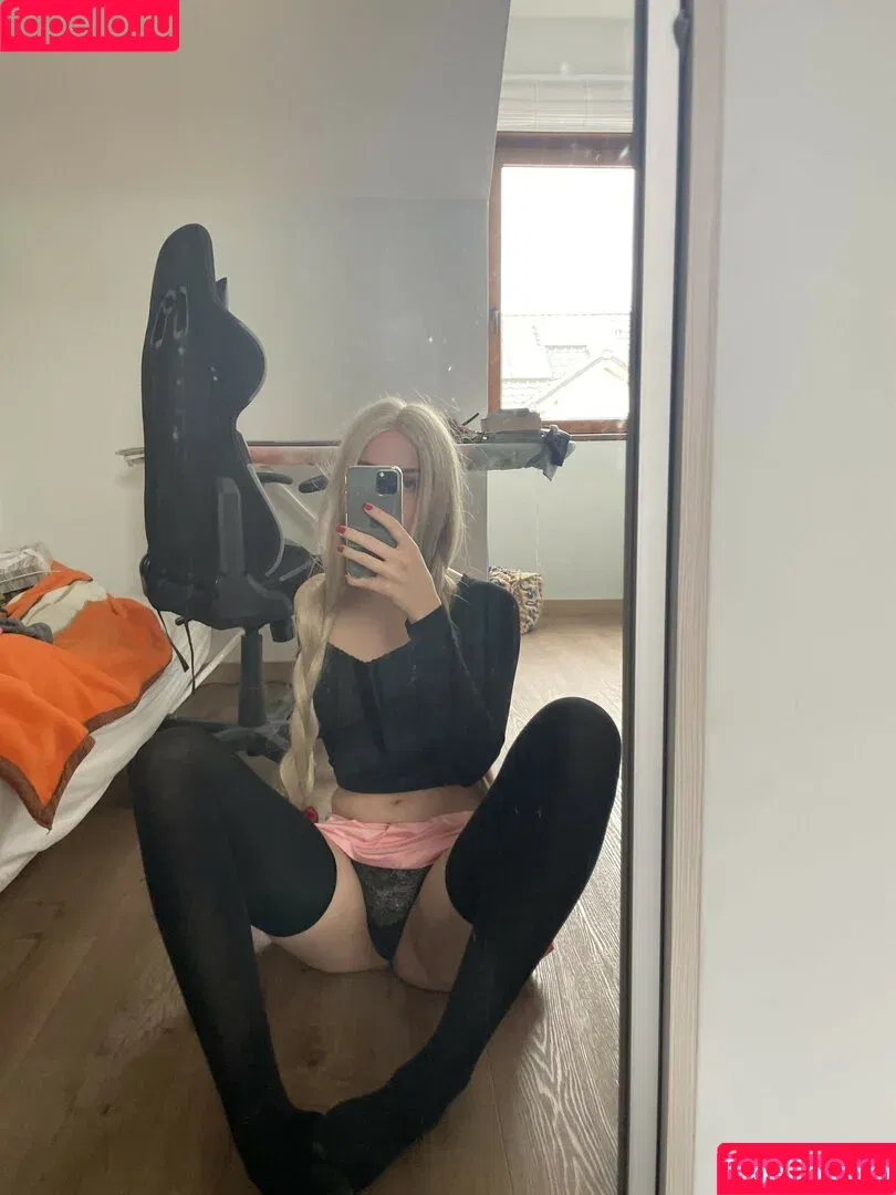 alina.ray / alinarai07 Onlyfans Photo Gallery 