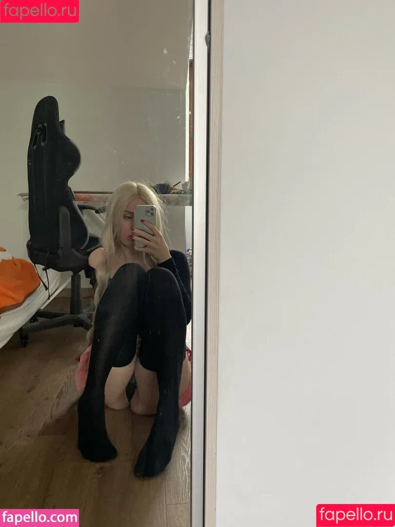 alina.ray / alinarai07 Onlyfans Photo Gallery 