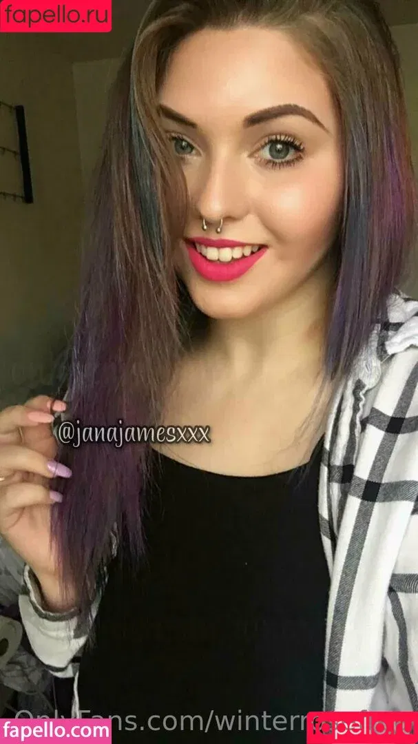 the_coven_of_books / winterrosefree Onlyfans Photo Gallery 