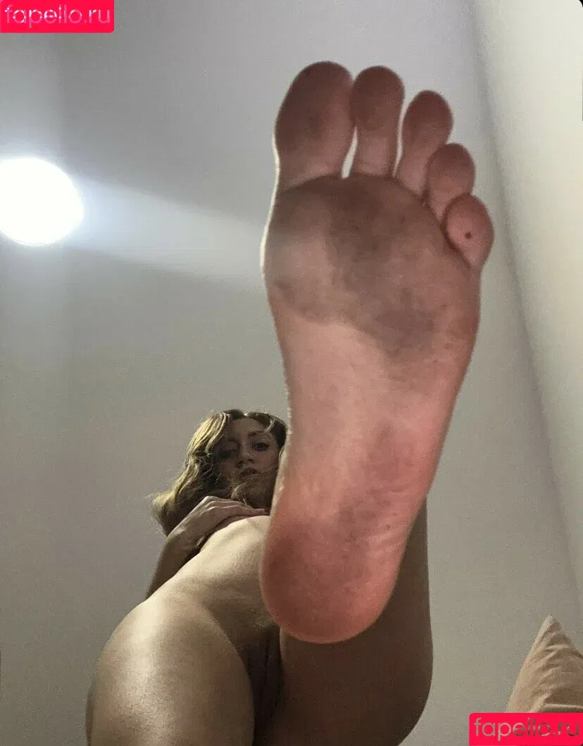 Artemis Carmona / ArtemisCarmona / artemiscarmonax / https: Onlyfans Photo Gallery 