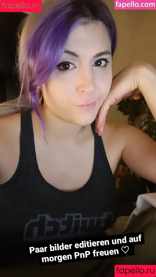 MowkyFox / mowkyistnice Onlyfans Photo Gallery 