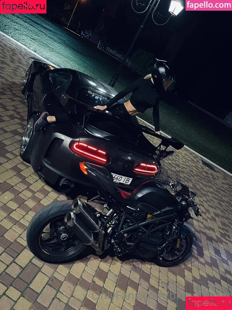 julia_graff_free / juliagoolia10 Onlyfans Photo Gallery 