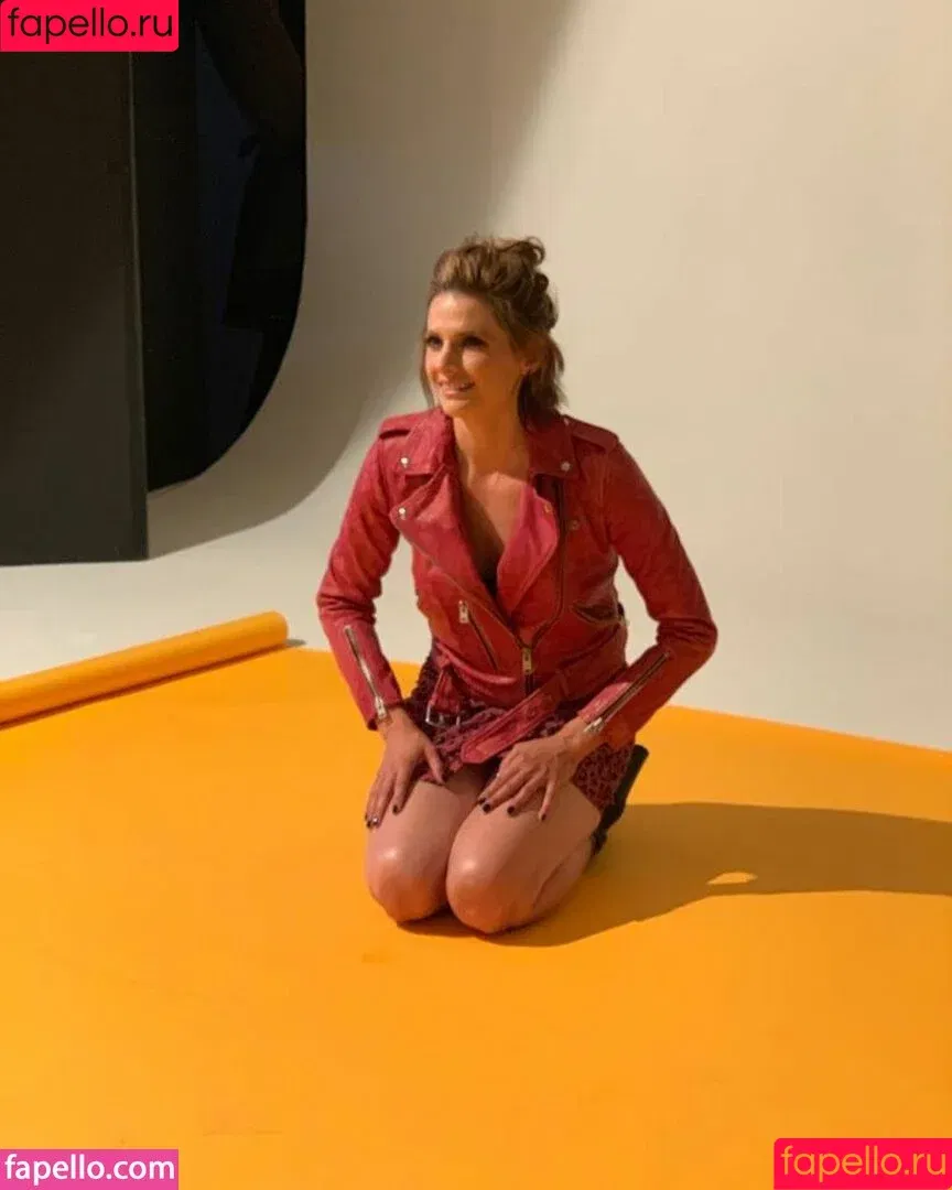 Stana Katic / drstanakatic Onlyfans Photo Gallery 