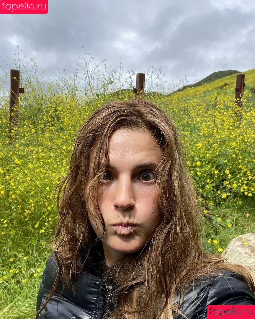 Stana Katic / drstanakatic Onlyfans Photo Gallery 