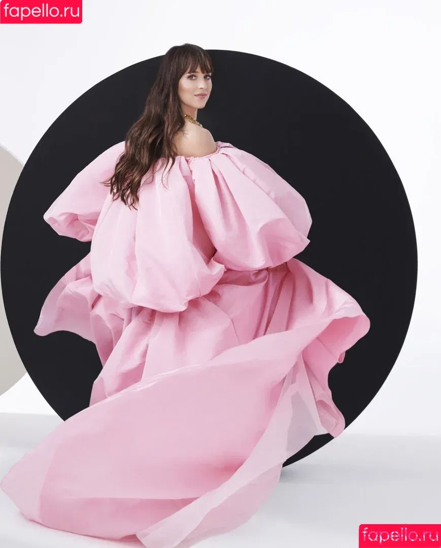 Dakota Johnson / dakotajohnson / isDakotaJohnson Onlyfans Photo Gallery 