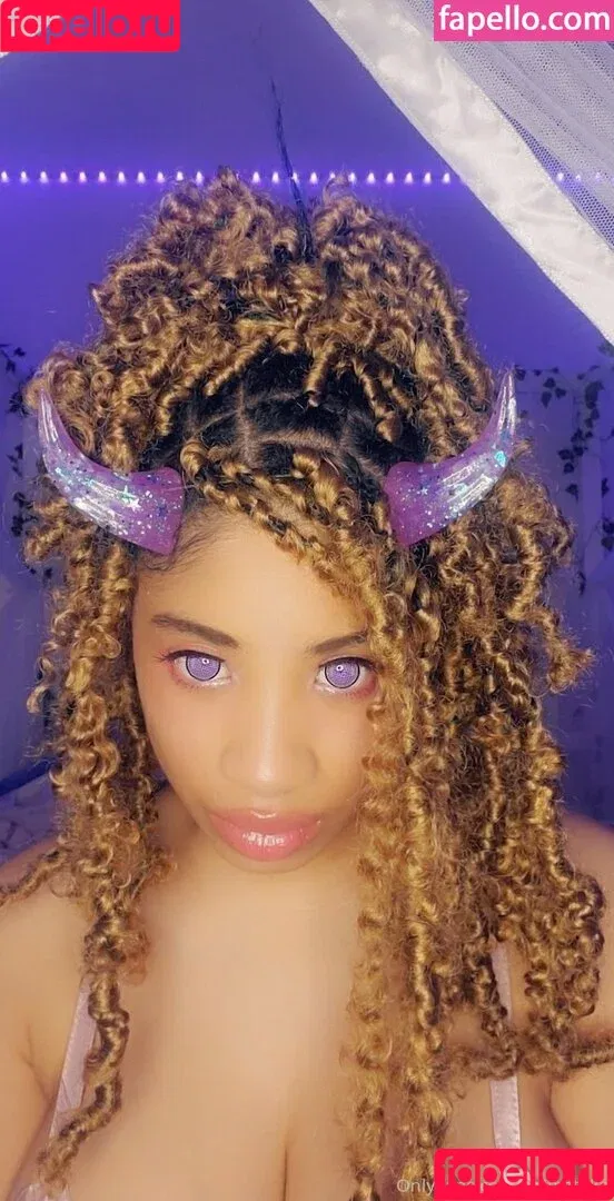 Aaimz Tako / aaimztako Onlyfans Photo Gallery 