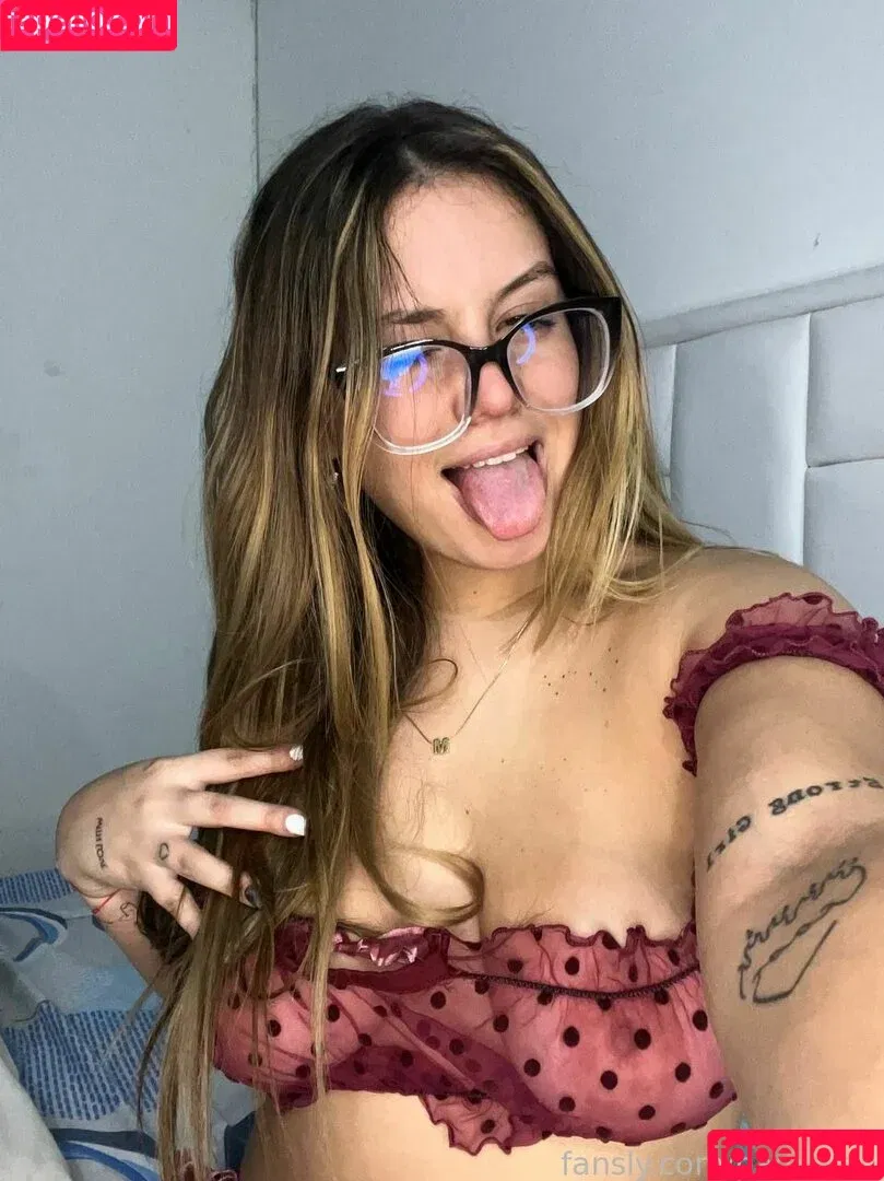 paovalen / paovalen_ Onlyfans Photo Gallery 