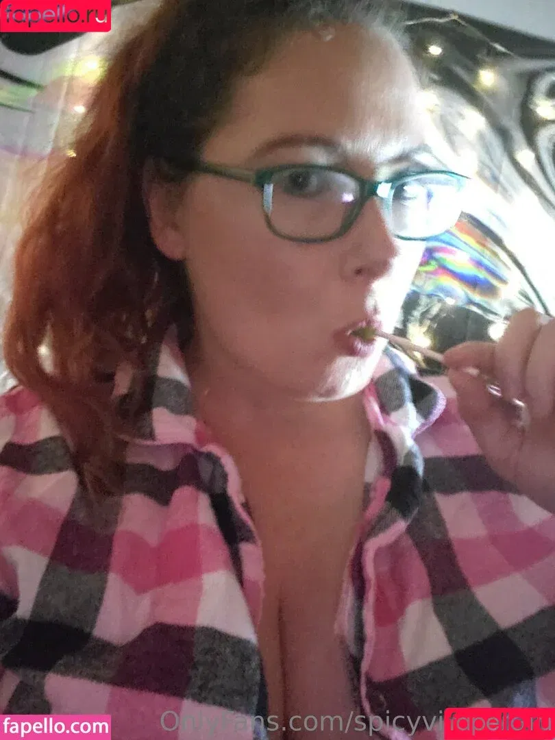 miesey2wavy / spicyvivianrain Onlyfans Photo Gallery 