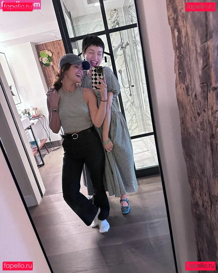 Lucy Hale Onlyfans Photo Gallery 