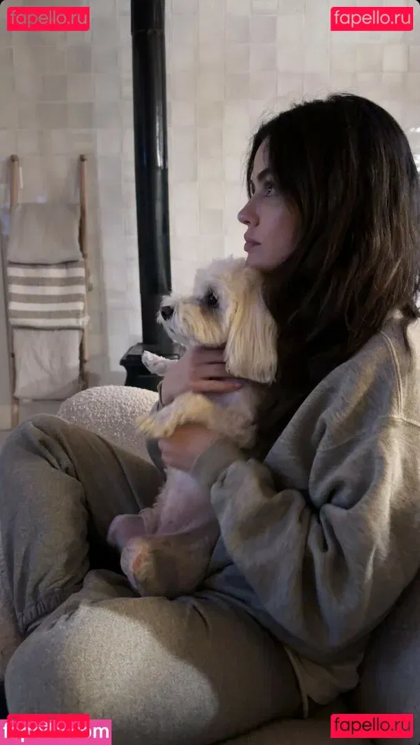 Lucy Hale Onlyfans Photo Gallery 