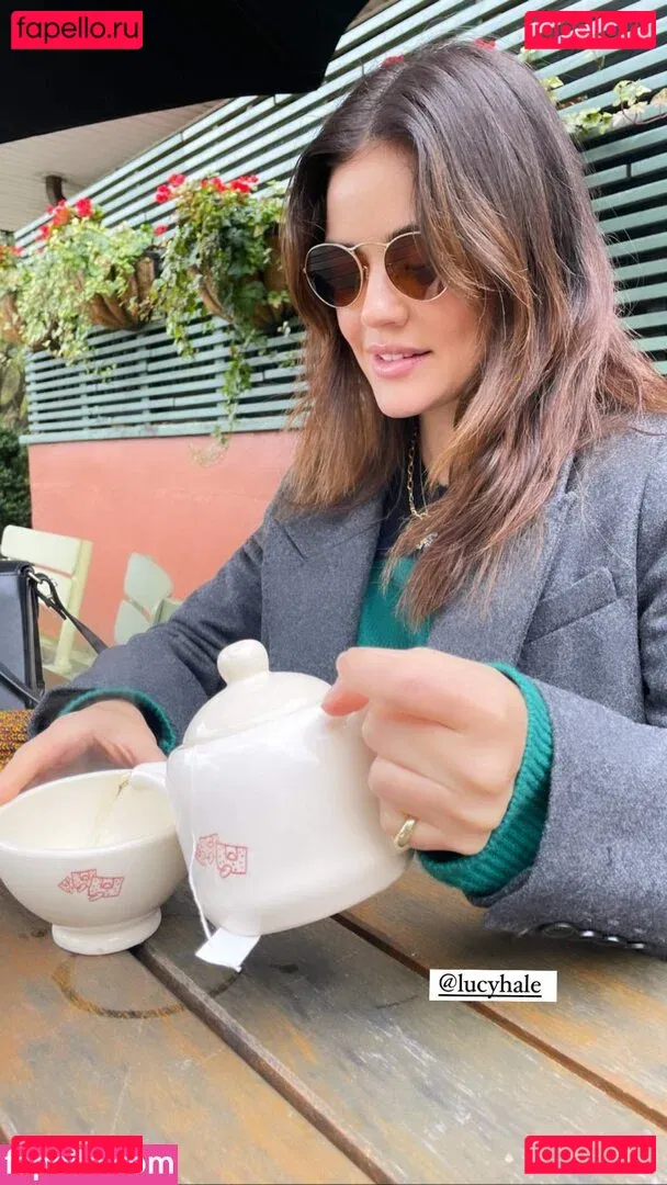 Lucy Hale Onlyfans Photo Gallery 