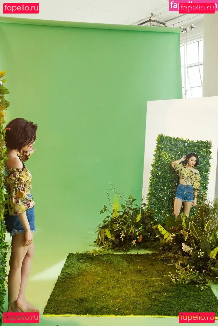 Lucy Hale Onlyfans Photo Gallery 