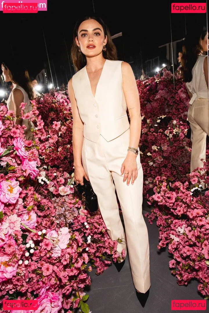 Lucy Hale Onlyfans Photo Gallery 