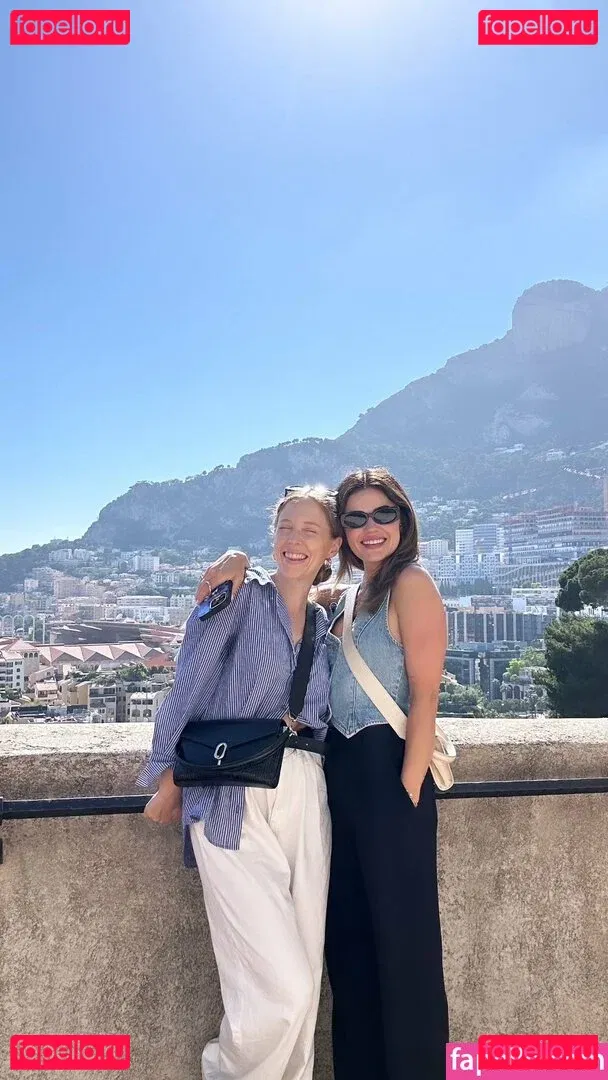 Lucy Hale Onlyfans Photo Gallery 