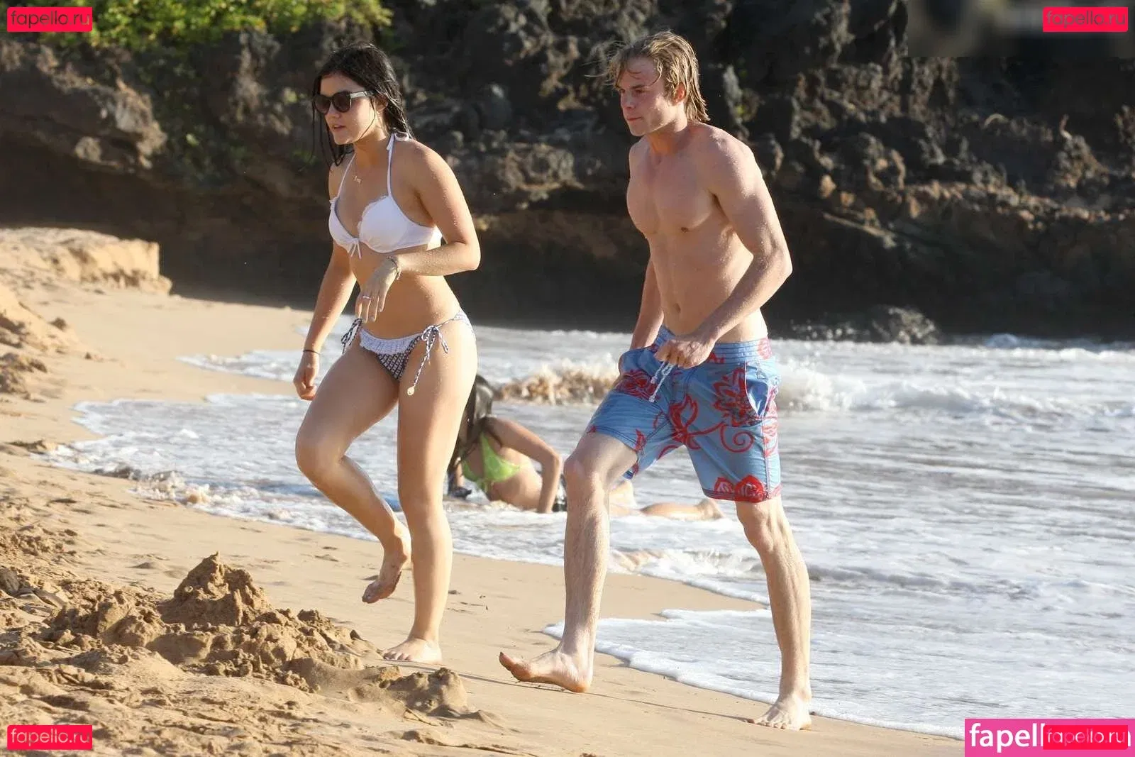 Lucy Hale Onlyfans Photo Gallery 