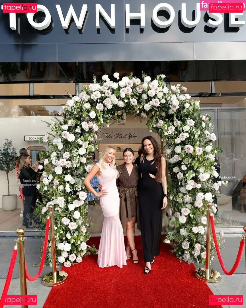 Lucy Hale Onlyfans Photo Gallery 