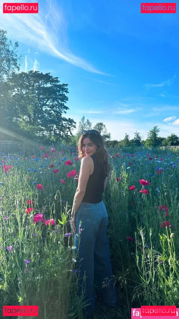 Lucy Hale Onlyfans Photo Gallery 