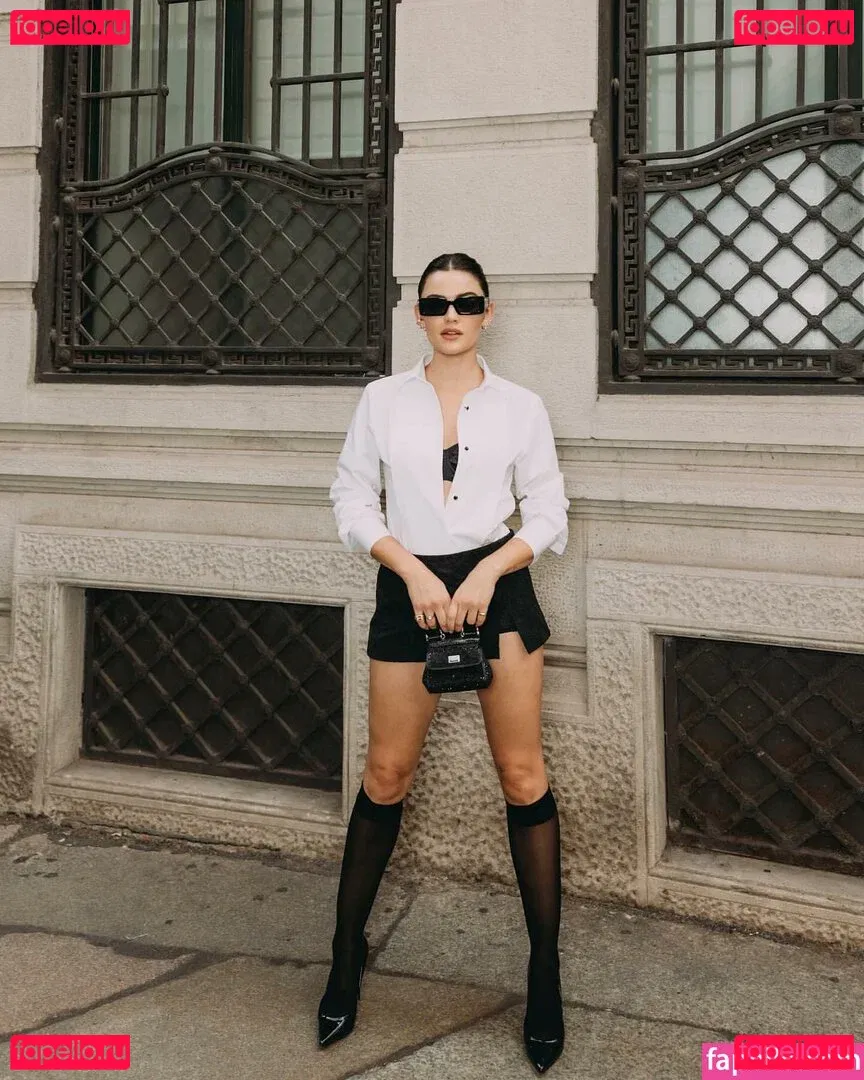 Lucy Hale Onlyfans Photo Gallery 