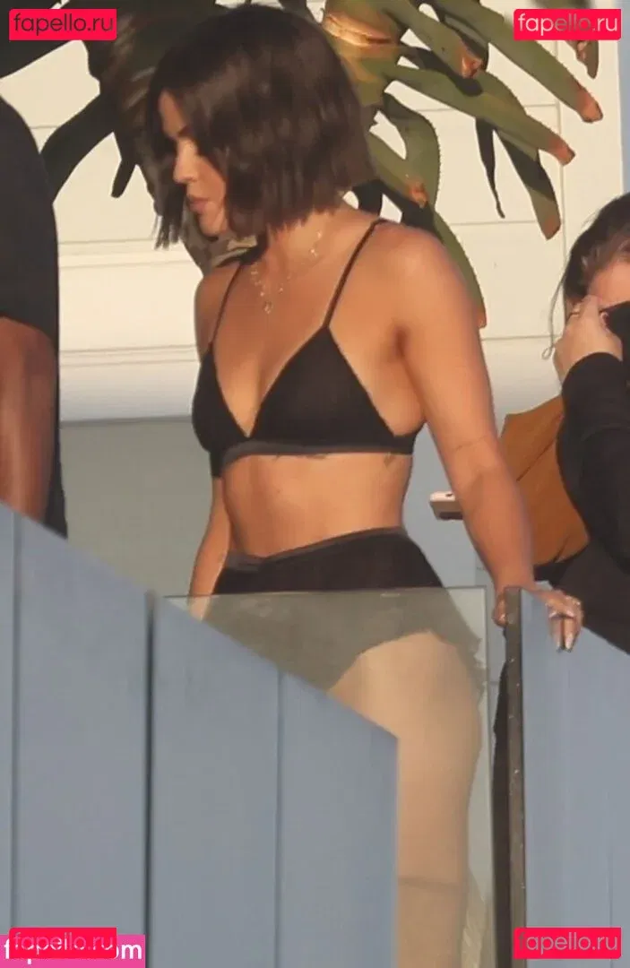 Lucy Hale Onlyfans Photo Gallery 