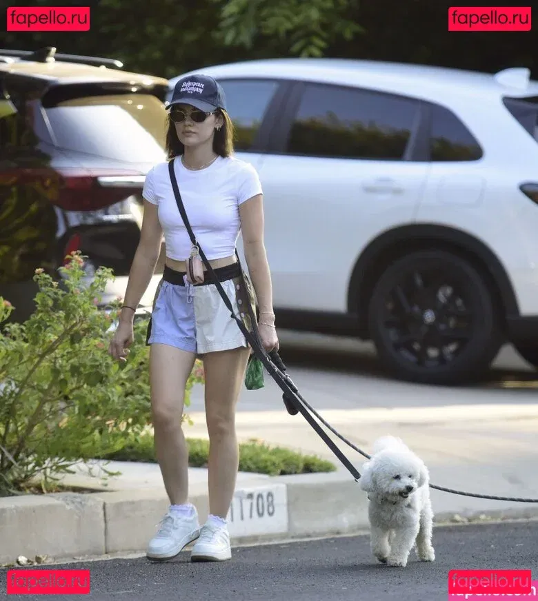 Lucy Hale Onlyfans Photo Gallery 