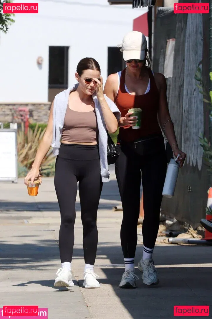 Lucy Hale Onlyfans Photo Gallery 