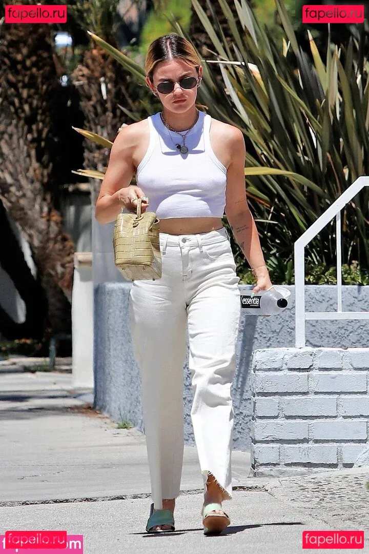 Lucy Hale Onlyfans Photo Gallery 