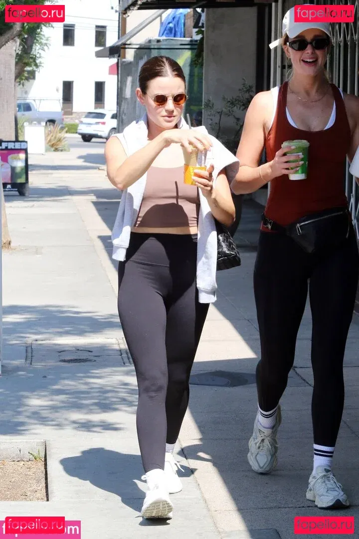 Lucy Hale Onlyfans Photo Gallery 