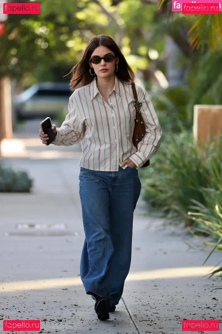 Lucy Hale Onlyfans Photo Gallery 