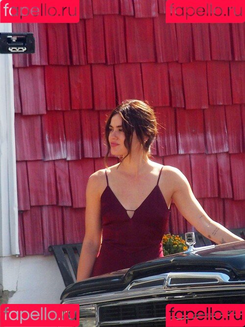 Lucy Hale Onlyfans Photo Gallery 