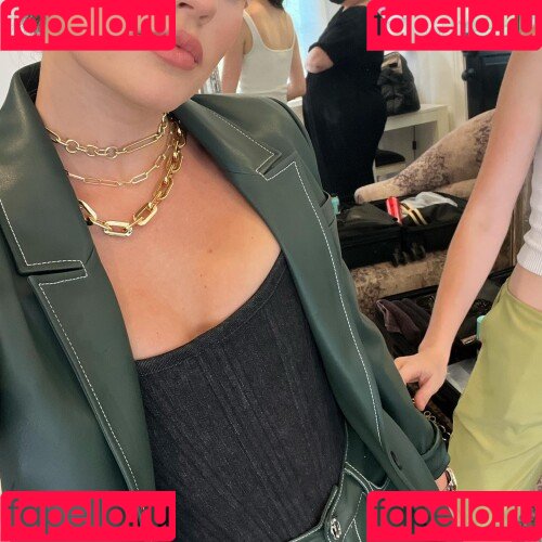 Lucy Hale Onlyfans Photo Gallery 