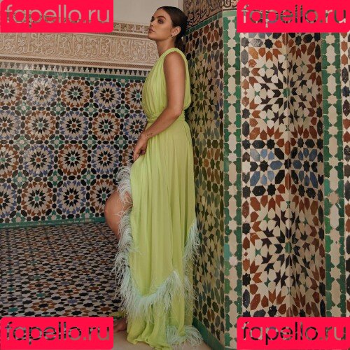 Lucy Hale Onlyfans Photo Gallery 