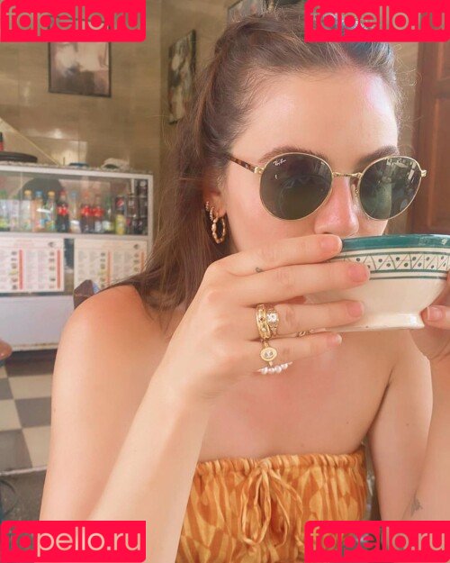 Lucy Hale Onlyfans Photo Gallery 