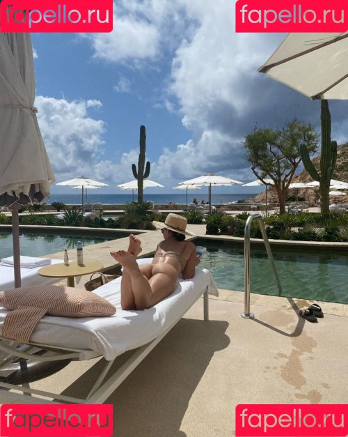 Lucy Hale Onlyfans Photo Gallery 