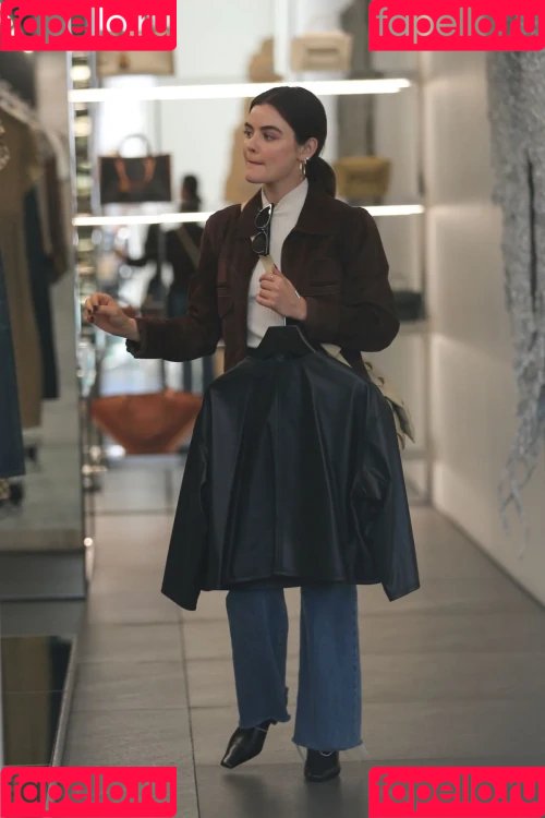 Lucy Hale Onlyfans Photo Gallery 