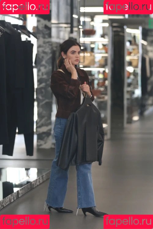 Lucy Hale Onlyfans Photo Gallery 