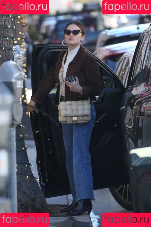 Lucy Hale Onlyfans Photo Gallery 