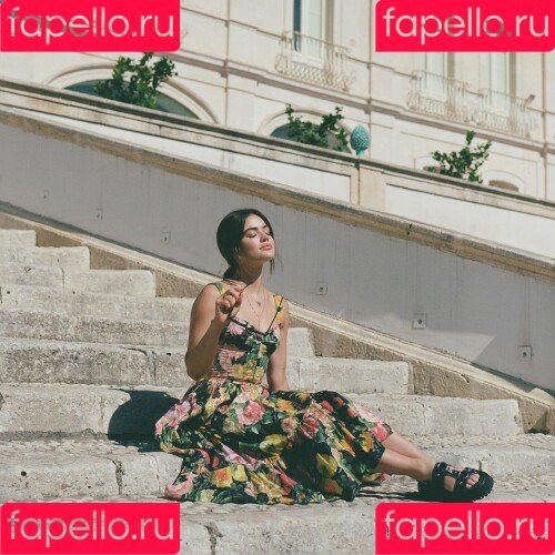 Lucy Hale Onlyfans Photo Gallery 