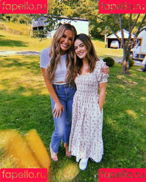 Lucy Hale Onlyfans Photo Gallery 