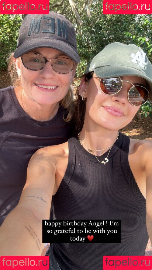 Lucy Hale Onlyfans Photo Gallery 