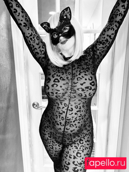 Wifeydoingthingz Nude Onlyfans Photo 37