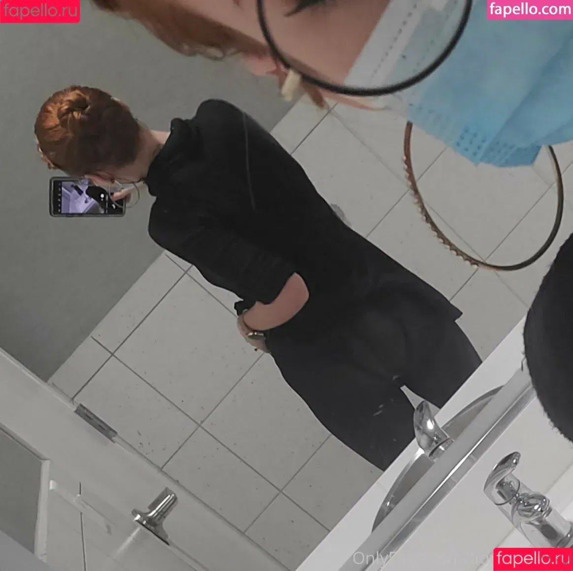 flow3r_kitt3n / littl3_flow3r_kitt3n Onlyfans Photo Gallery 