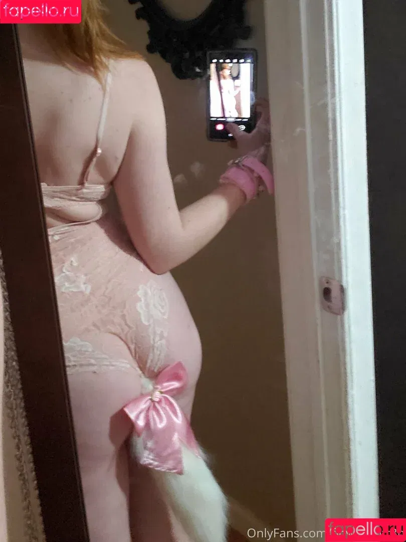 flow3r_kitt3n / littl3_flow3r_kitt3n Onlyfans Photo Gallery 